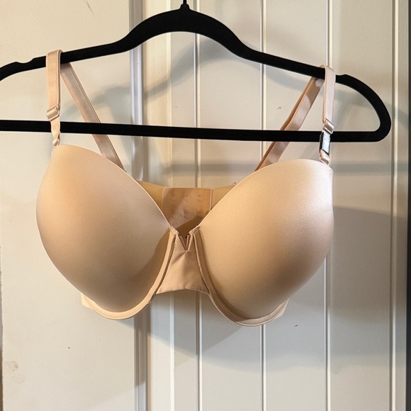 Victoria's Secret Other - Victoria's Secret Light Beige Bra